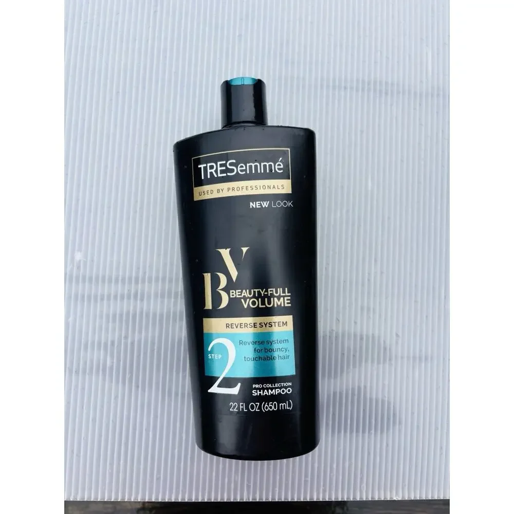 TRESemme PRO COLLECTION SHAMPOO Beauty-Full Volume Step 2 22fl Oz